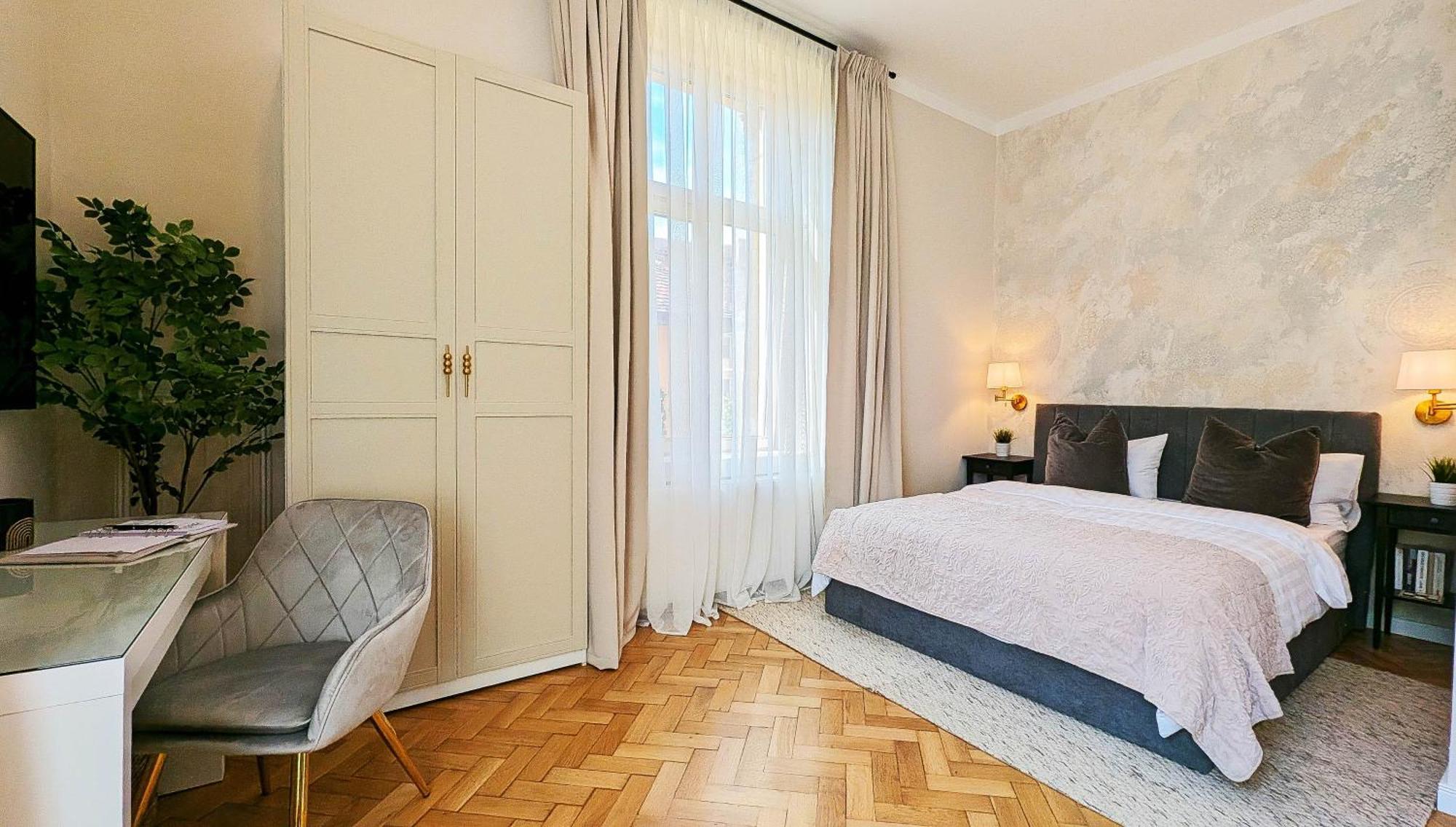 Apartment In Historic Center, Quiet Area, Ac シビウ エクステリア 写真