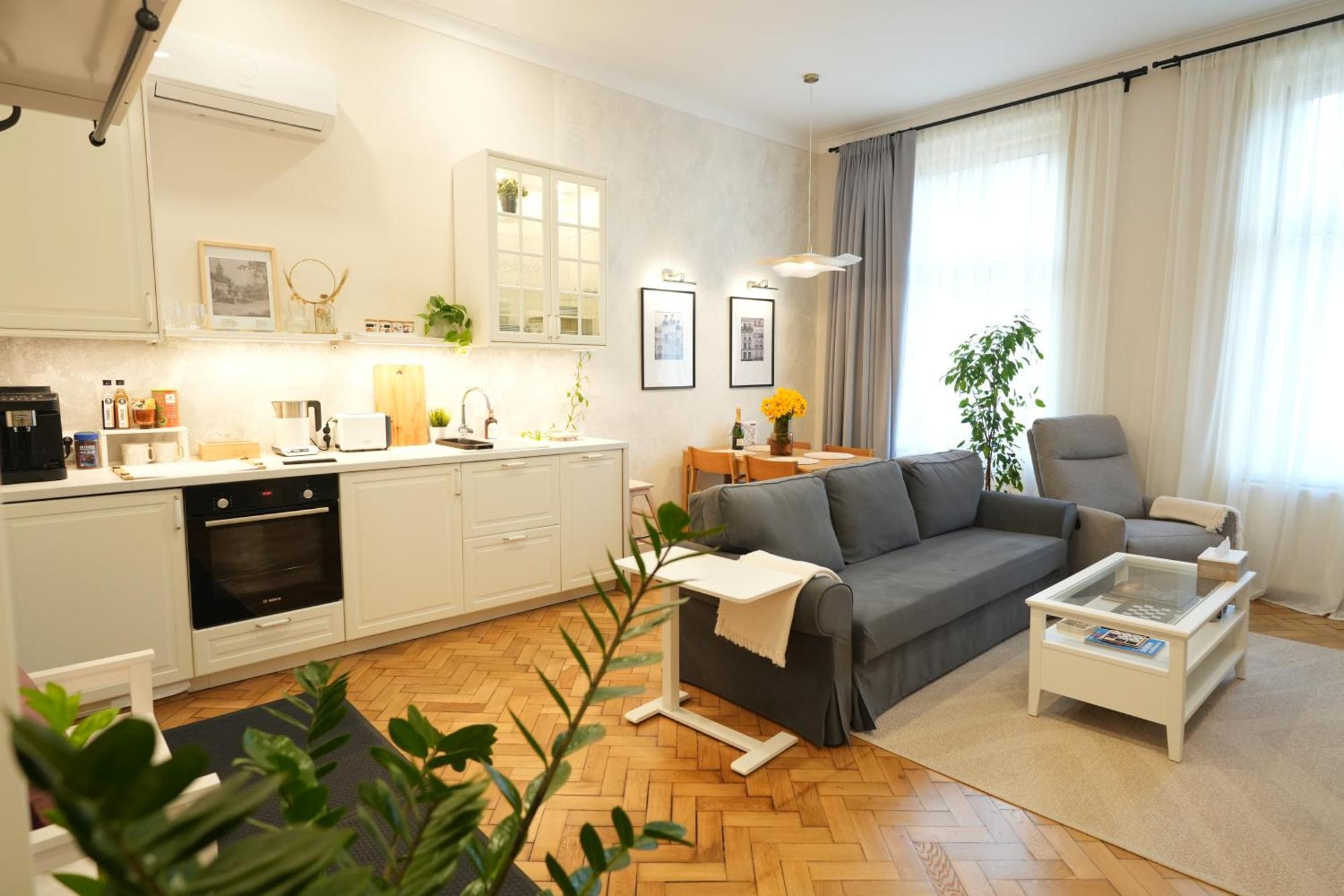 Apartment In Historic Center, Quiet Area, Ac シビウ エクステリア 写真